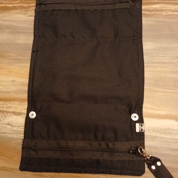 Nwt Snap closure Tri-fold Wristlet Wallets with Zippers Cats Bats Leaves Western - Picture 16 of 16